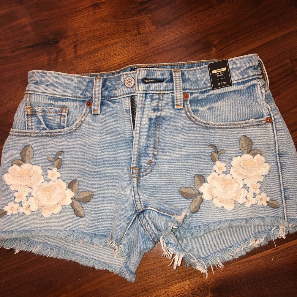 abercrombie jean shorts!!